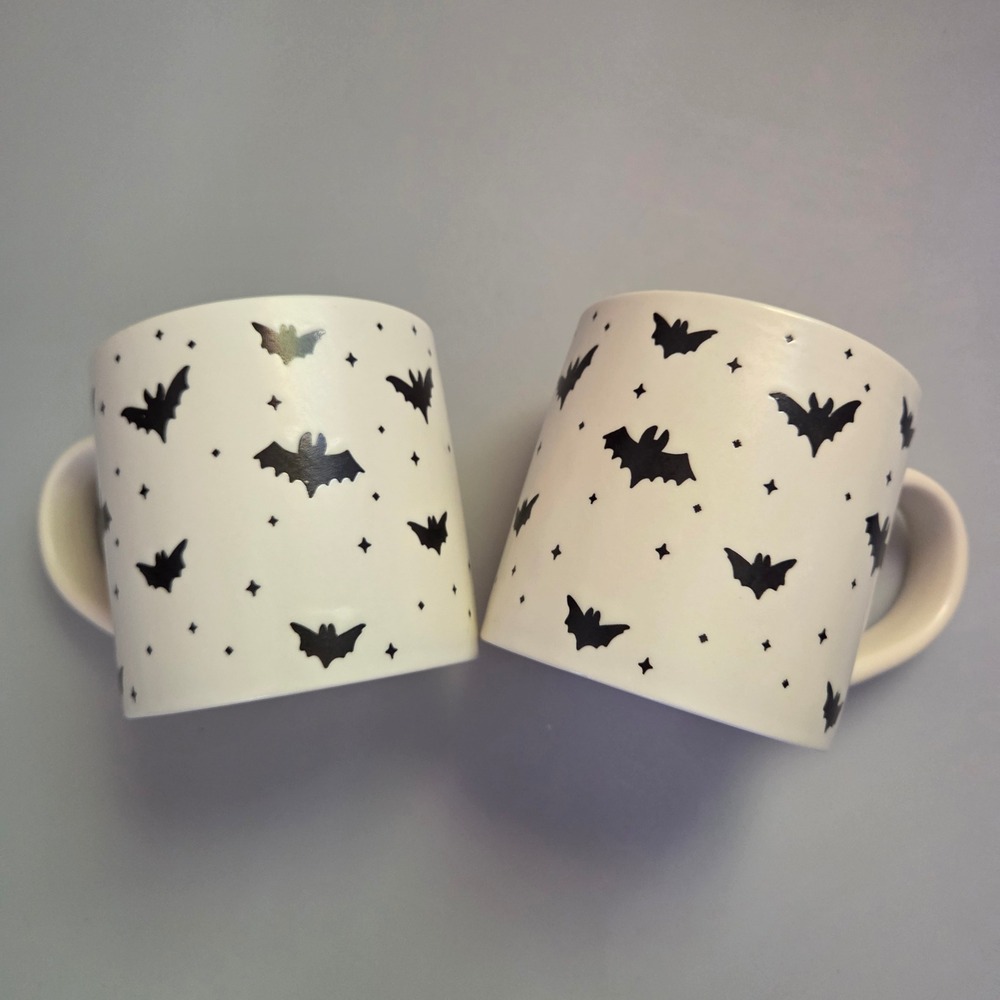 Hyde and EEK Boutique Halloween Bat Stoneware Mug Set of 2 Cream Black 8317